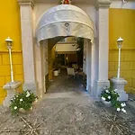Palazzo Cherubini-pools & Wellness Rossano