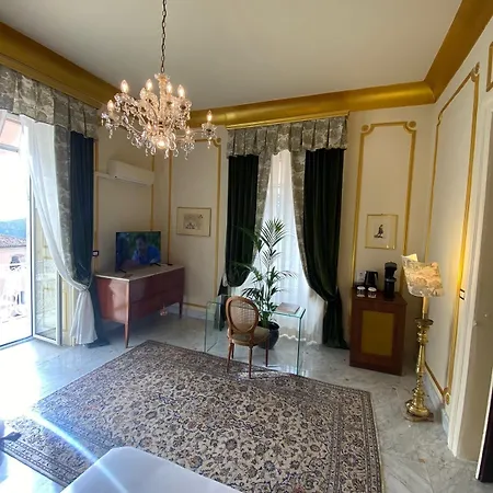 B&B Palazzo Cherubini-pools & Wellness 로사노