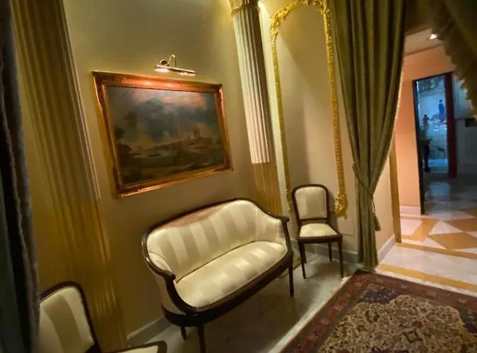 Palazzo Cherubini-pools & Wellness