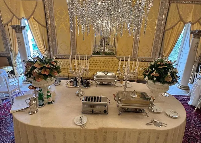 Palazzo Cherubini-pools & Wellness Alojamento de Acomodação e Pequeno-almoço 4*