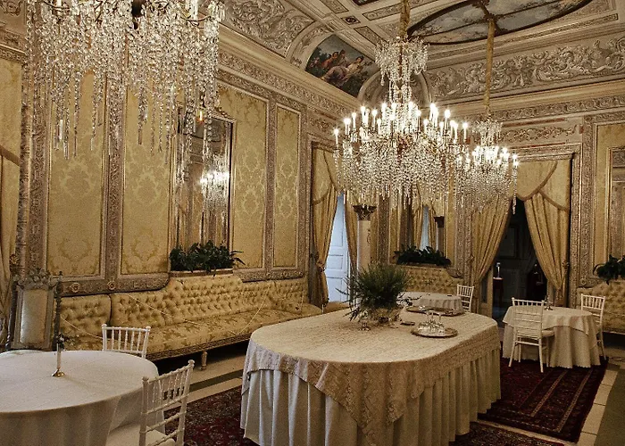 Alojamento de Acomodação e Pequeno-almoço Palazzo Cherubini-pools & Wellness Rossano