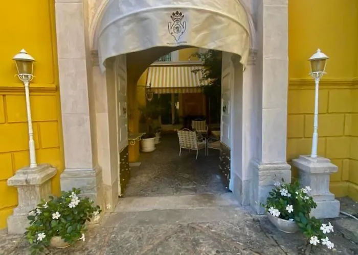 Palazzo Cherubini-pools & Wellness Rossano