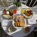 Palazzo Cherubini-pools & Wellness Bed & Breakfast 4*