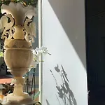 Palazzo Cherubini-pools & Wellness רוסאנו