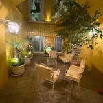 Palazzo Cherubini-pools & Wellness Bed & Breakfast