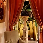 Palazzo Cherubini-pools & Wellness רוסאנו