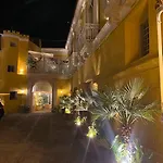 Palazzo Cherubini-pools & Wellness