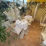 לינה וארוחת בוקר Palazzo Cherubini-pools & Wellness
