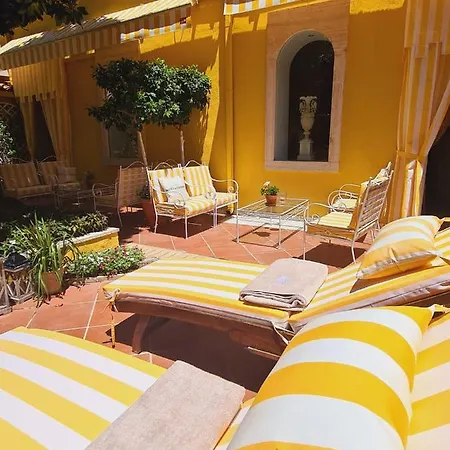Palazzo Cherubini-pools & Wellness *