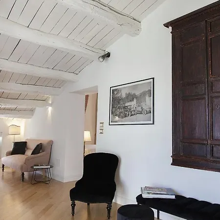 Palazzo Cherubini-pools & Wellness Couette-café Rossano