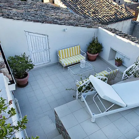Palazzo Cherubini-pools & Wellness * Rossano