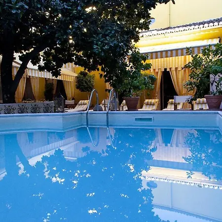 Palazzo Cherubini-pools & Wellness Bed & Breakfast *