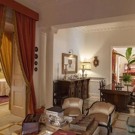 Palazzo Cherubini-pools & Wellness * Rossano