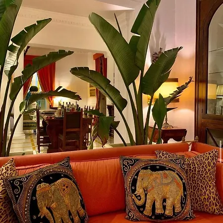 Palazzo Cherubini-pools & Wellness Rossano