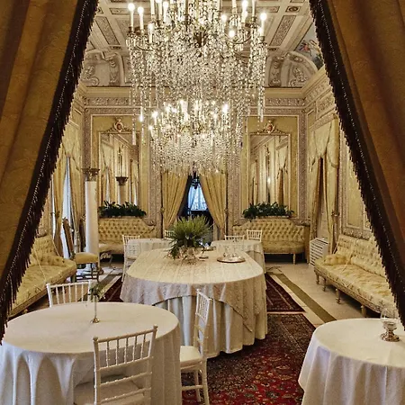 Palazzo Cherubini-pools & Wellness *