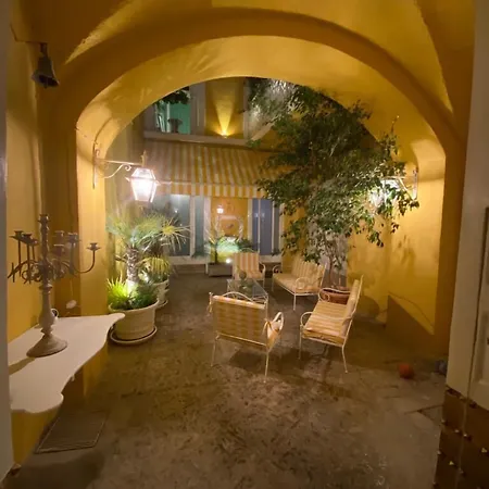 Palazzo Cherubini-pools & Wellness 罗萨诺