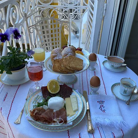 Palazzo Cherubini-pools & Wellness 罗萨诺