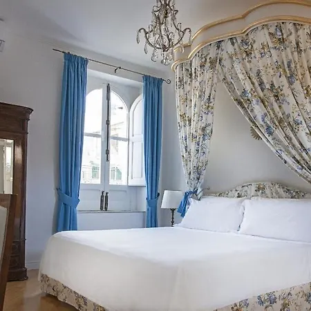 Couette-café Palazzo Cherubini-pools & Wellness