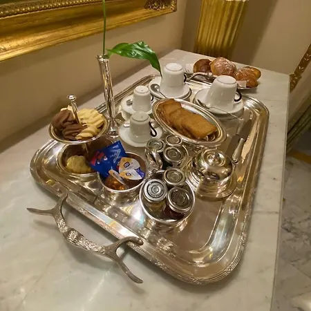 Bed & Breakfast Palazzo Cherubini-pools & Wellness