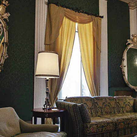 Palazzo Cherubini-pools & Wellness Rossano