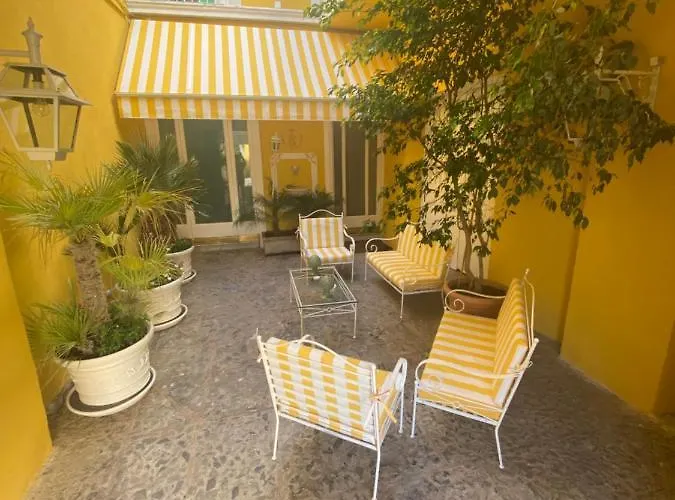 Palazzo Cherubini-pools & Wellness 4*