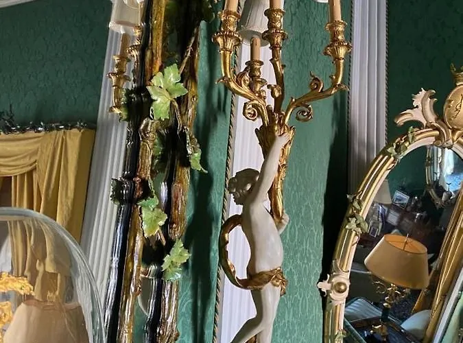 Bed & Breakfast Palazzo Cherubini-pools & Wellness