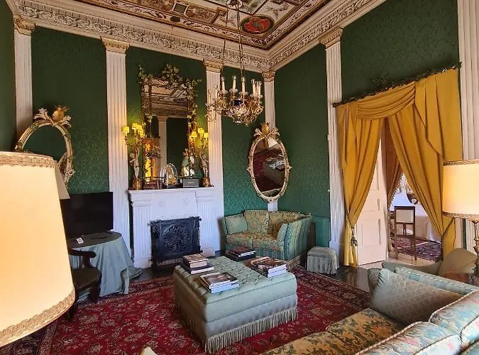 Bed & Breakfast Palazzo Cherubini-pools & Wellness 4*