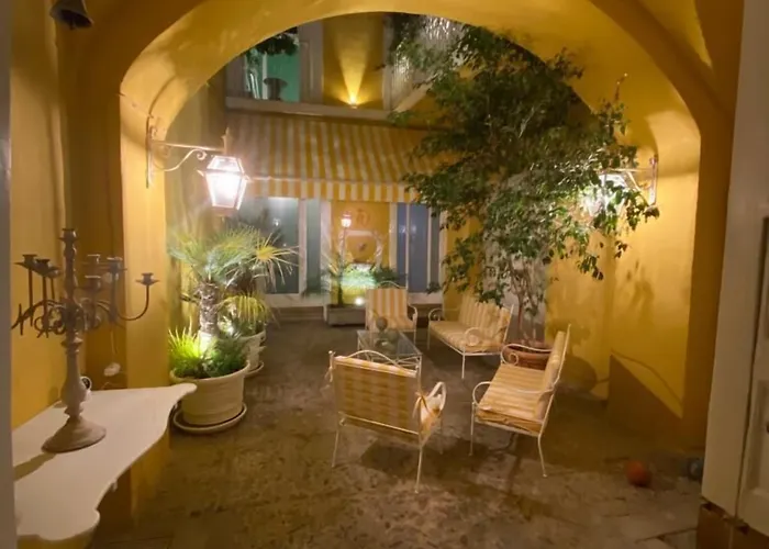 Palazzo Cherubini-pools & Wellness Rossano