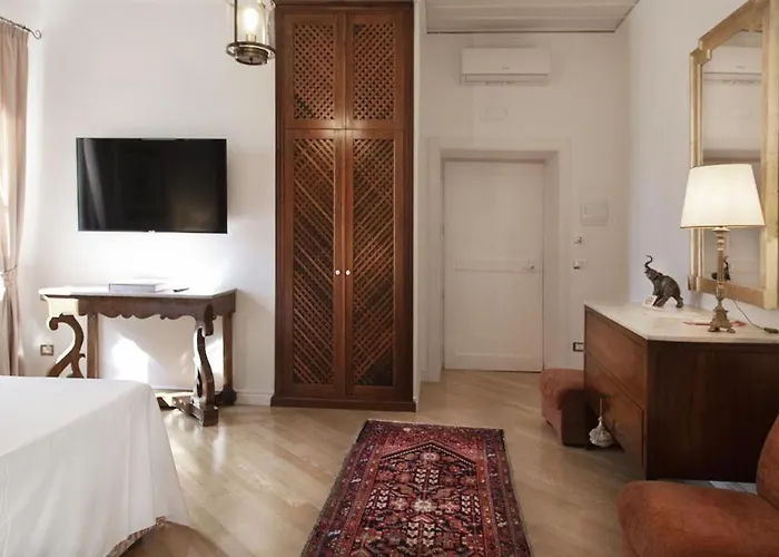 Palazzo Cherubini-pools & Wellness Bed & Breakfast